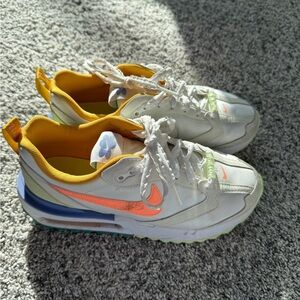 Nike Air Max Dawn Running Womens Size 7 White Peach Cream